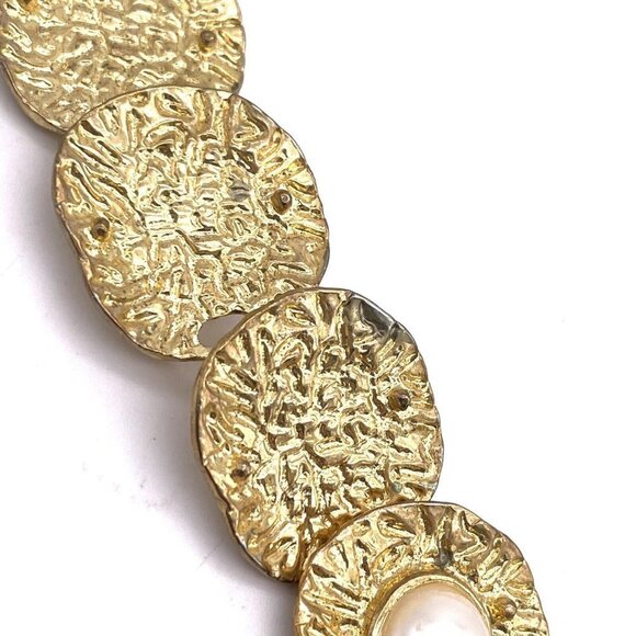 Vintage Link Hammered Disc Pearl Accents Necklace Gold Tone Fold Over Clasp 17" - Picture 3 of 5